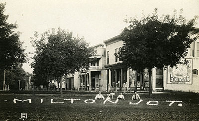Milton Junction in 1915.